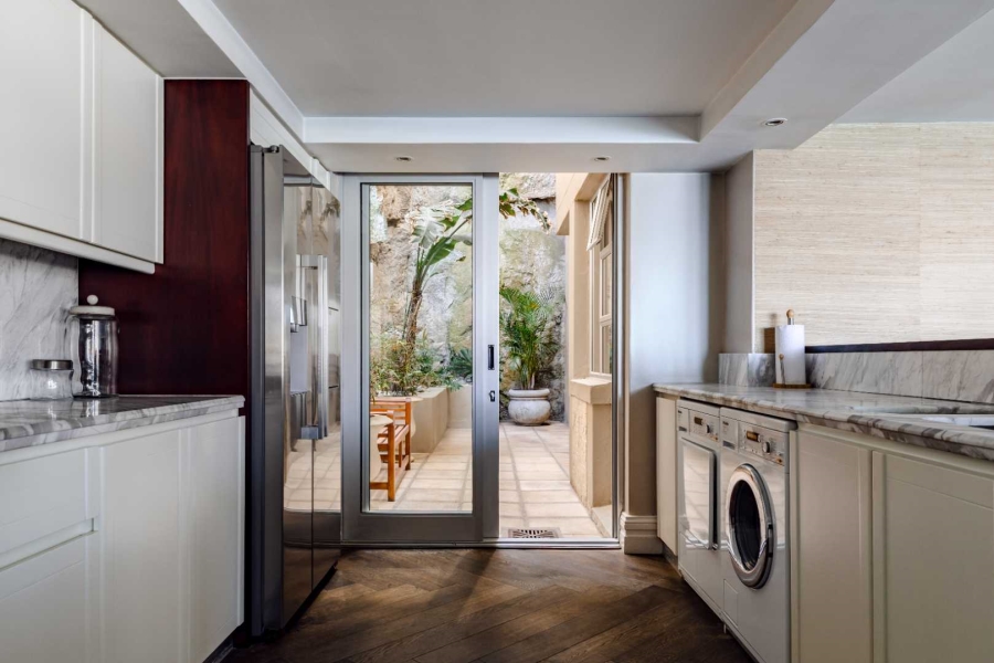 To Let 3 Bedroom Property for Rent in Clifton Western Cape